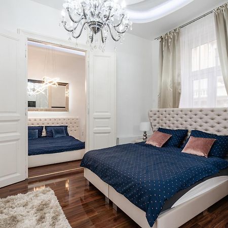 Opera Balkony Luxury Apartment With Free Parking 부다페스트 외부 사진