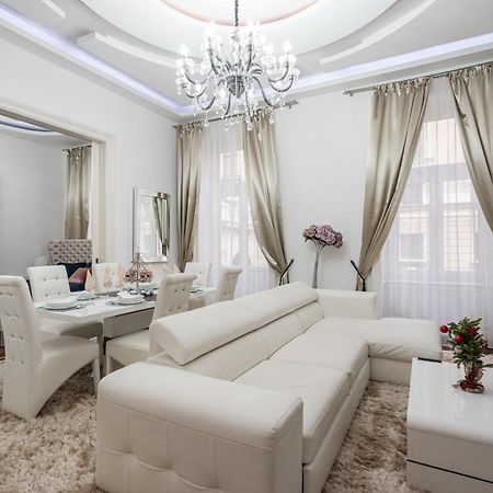 Opera Balkony Luxury Apartment With Free Parking 부다페스트 외부 사진