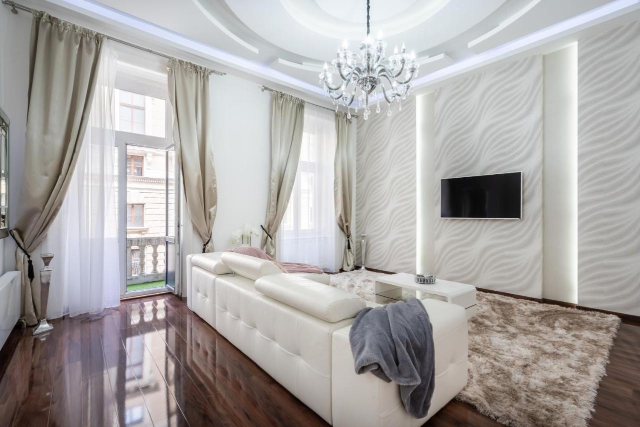Opera Balkony Luxury Apartment With Free Parking 부다페스트 외부 사진