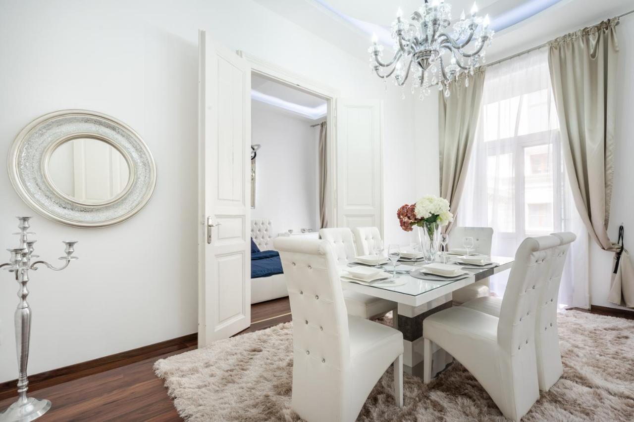 Opera Balkony Luxury Apartment With Free Parking 부다페스트 외부 사진