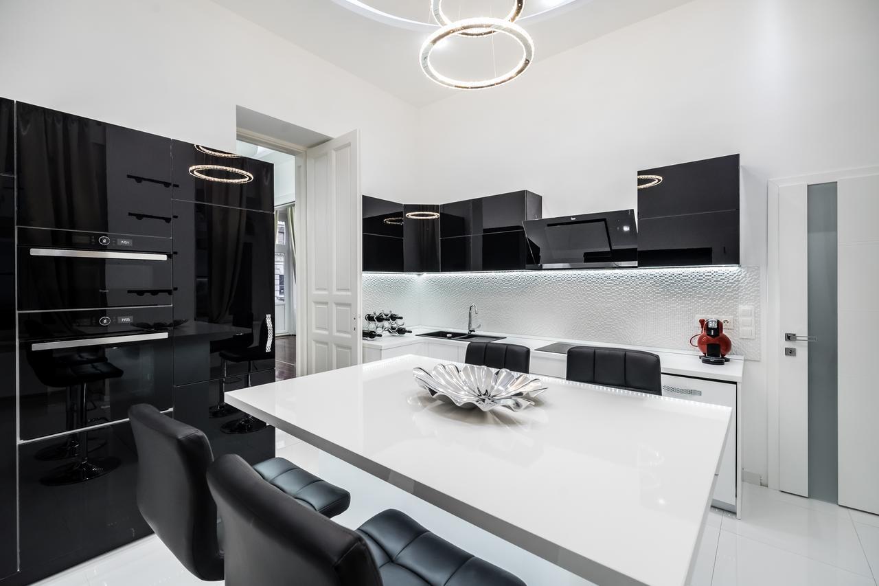 Opera Balkony Luxury Apartment With Free Parking 부다페스트 외부 사진